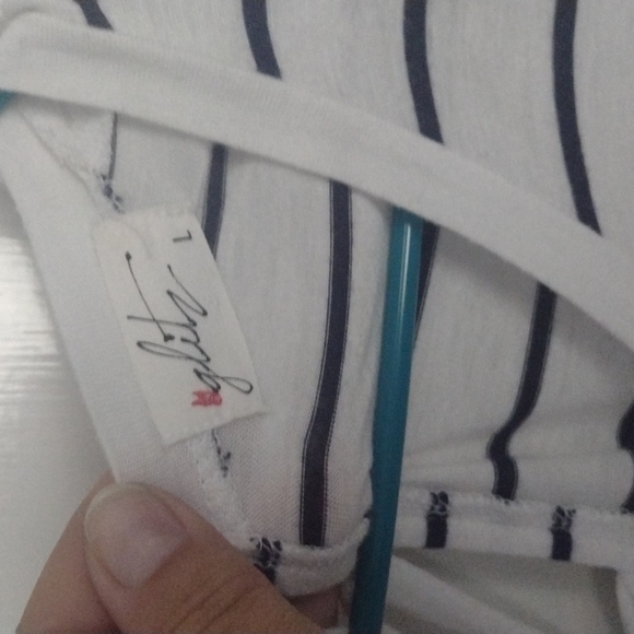 Shirt - Picture 5 of 5